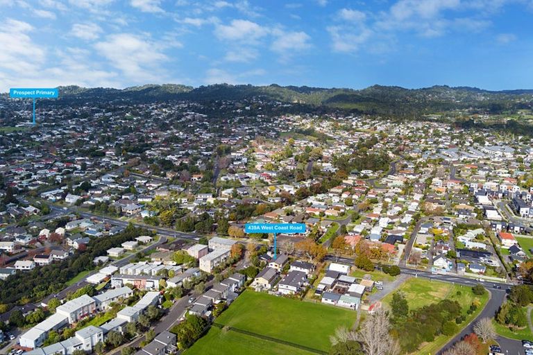 Photo of property in 439a West Coast Road, Glen Eden, Auckland, 0602