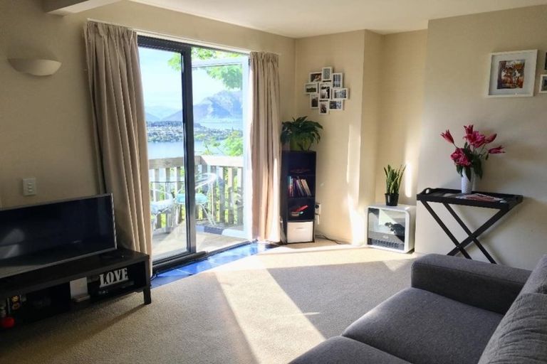 Photo of property in 6c Gum Lane, Queenstown, 9300