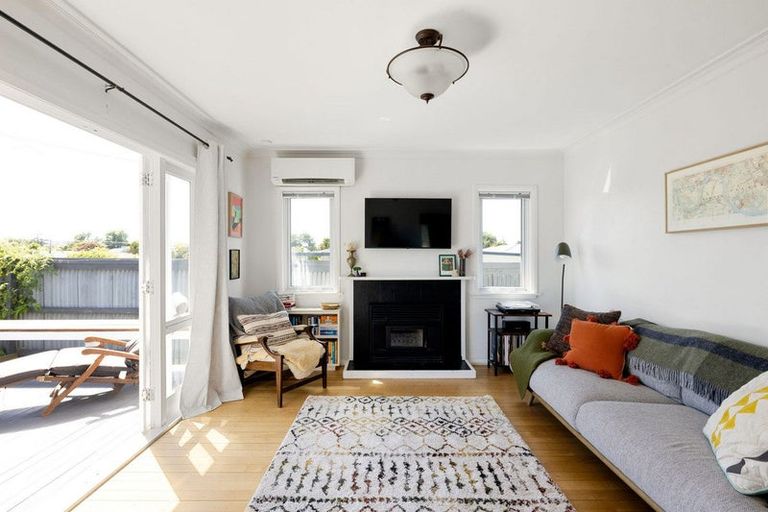 Photo of property in 52 Campbell Street, Leamington, Cambridge, 3432