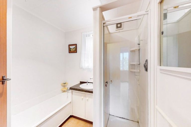 Photo of property in 65 Spencer Street, Crofton Downs, Wellington, 6035