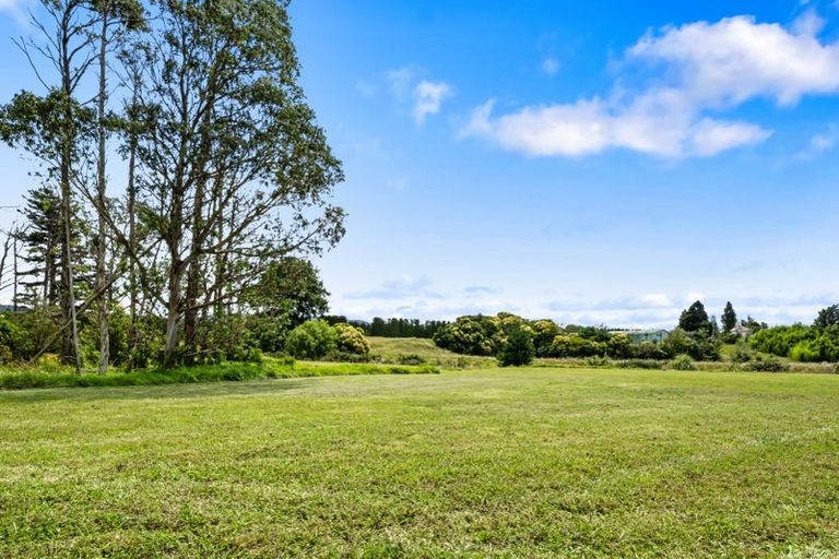 Photo of property in 30b Thompsons Track, Aongatete, 3178