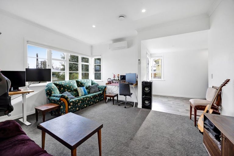 Photo of property in 18 Stanners Street, Eltham, 4322