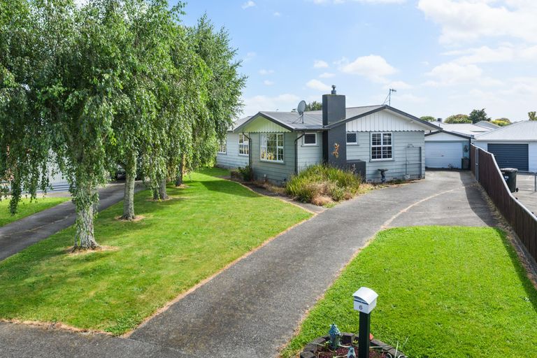 Photo of property in 6 Oban Place, Awapuni, Palmerston North, 4412