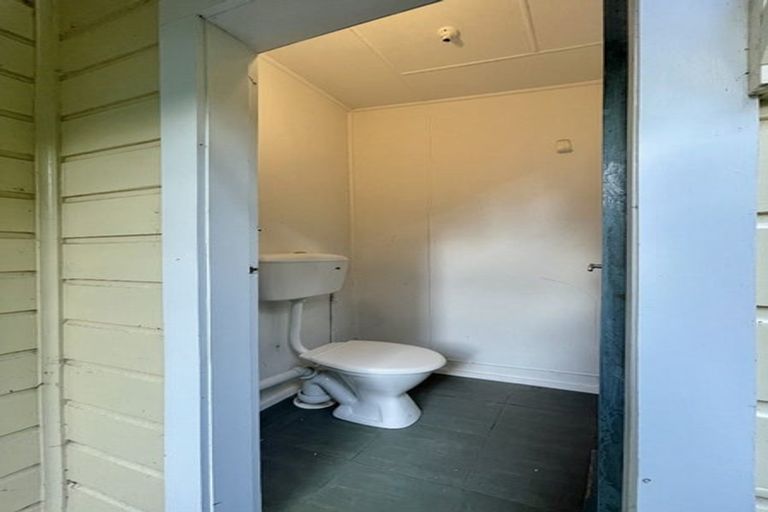 Photo of property in 38 Sugarloaf Road, Brooklyn, Wellington, 6021