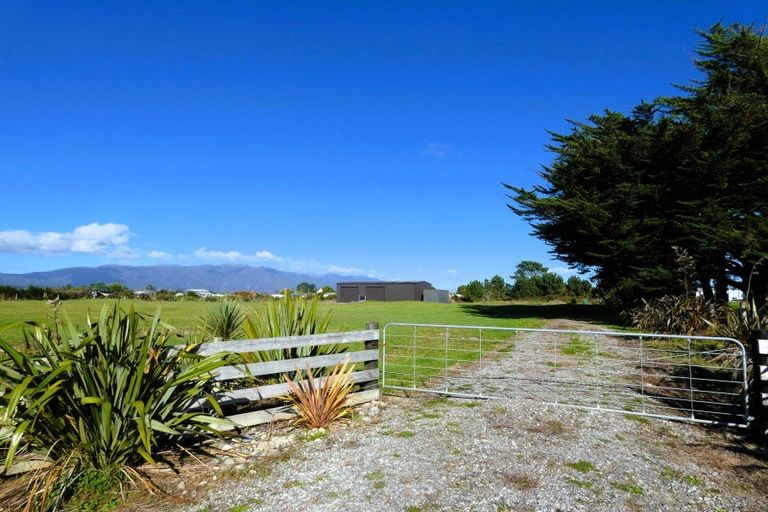 Photo of property in 183 Craddock Drive, Westport, 7825