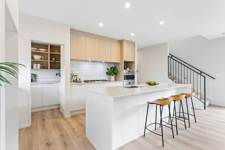 Photo of property in 32 Riria Crescent, Takanini, 2112