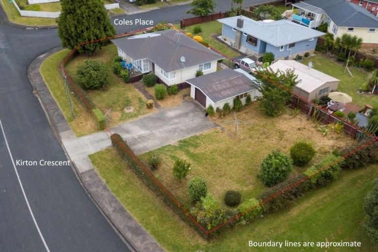 Photo of property in 1 Coles Place, Manurewa, Auckland, 2102