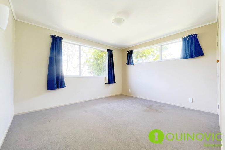 Photo of property in 13 Wanita Place, Totara Vale, Auckland, 0629