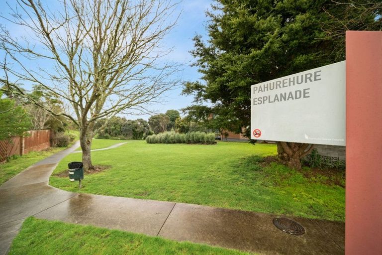 Photo of property in 5 Westholm Way, Pahurehure, Papakura, 2113