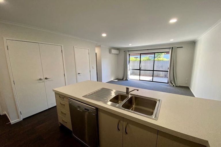 Photo of property in 2/2 Waipa Street, Birkenhead, Auckland, 0626