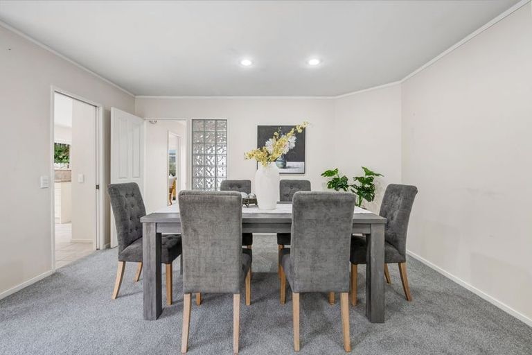 Photo of property in 36 Woodstock Road, Forrest Hill, Auckland, 0620