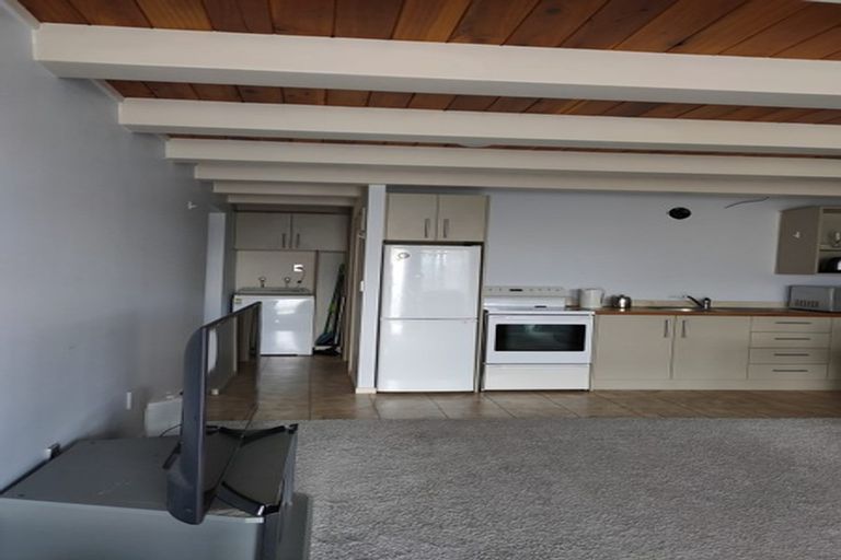 Photo of property in 1-3/1 Matakauri Place, Fernhill, Queenstown, 9300