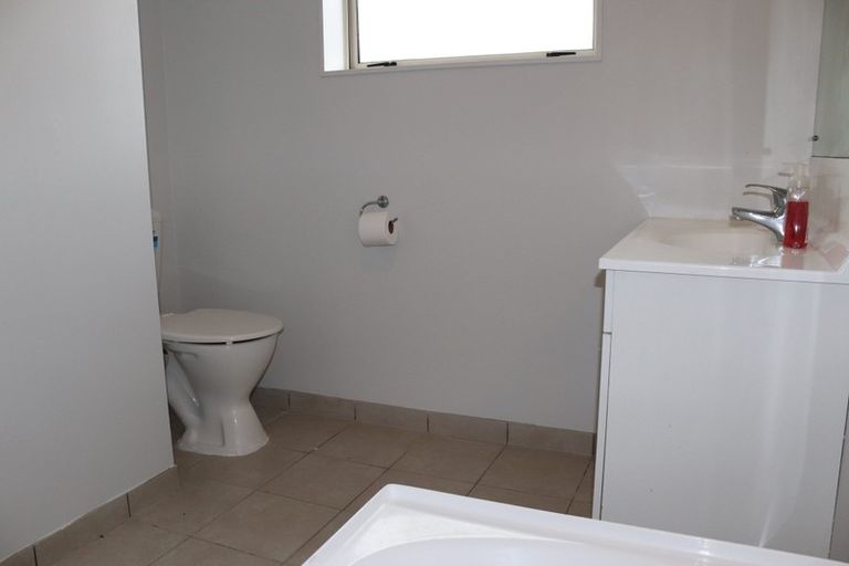 Photo of property in 23a Margarita Rise, Pukekohe, 2120