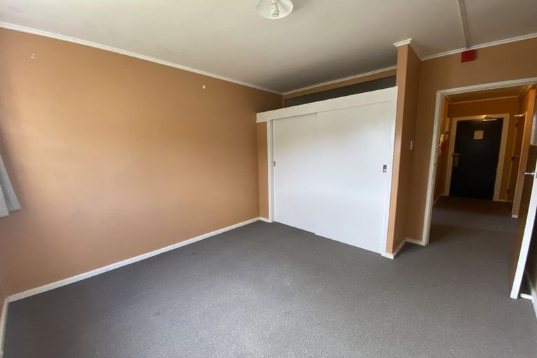 Photo of property in 95 Farmer Crescent, Taita, Lower Hutt, 5011