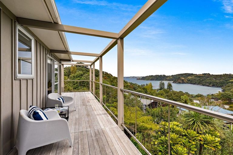 Photo of property in 29 Kendale Drive, Leigh, 0985