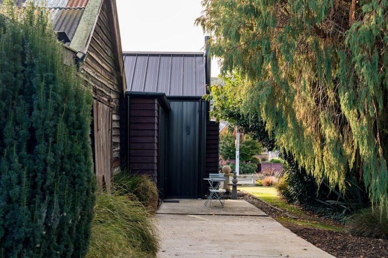 Photo of property in 7 Hoylake Street, Outram, 9019