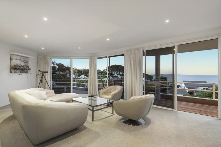 Photo of property in 32 Whale Cove, Stanmore Bay, Whangaparaoa, 0932