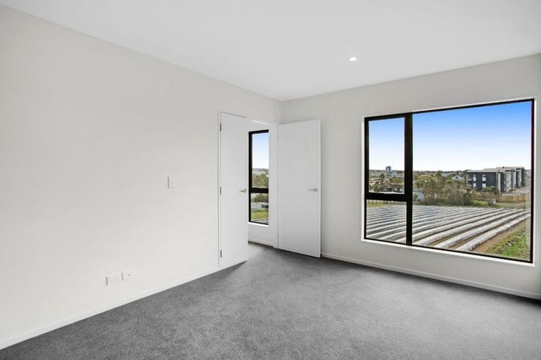 Photo of property in 31 Ara Mara Hua, Henderson, Auckland, 0612