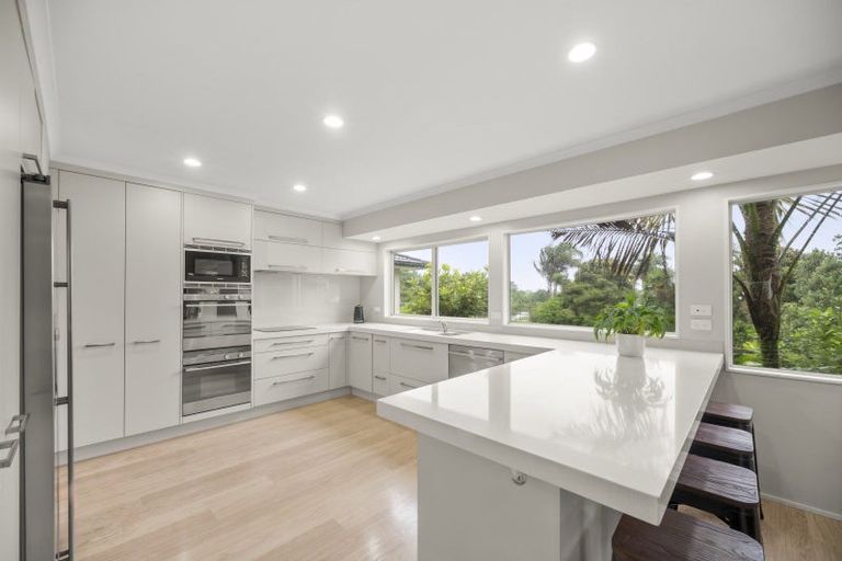 Photo of property in 1 Frank Knight Place, Waiuku, 2123