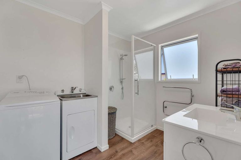 Photo of property in 112 Mahoe Place, Matarangi, Whitianga, 3592