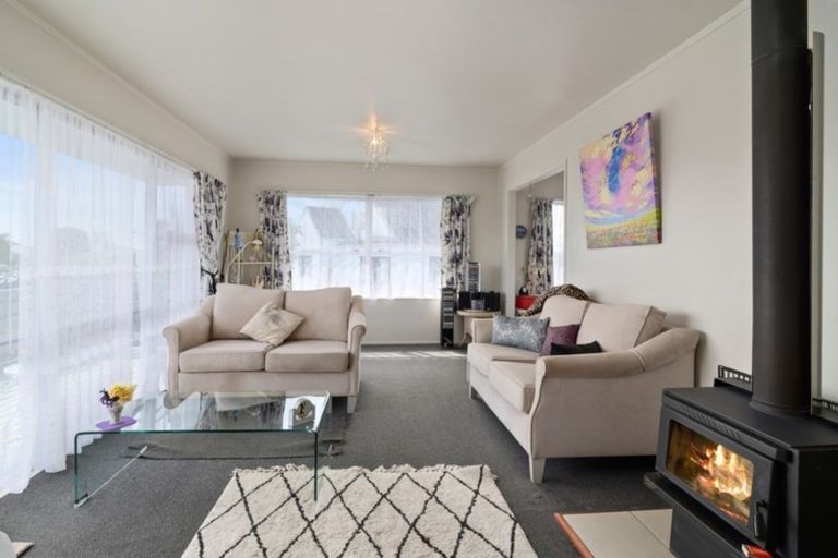 Photo of property in 29 Pohutukawa Drive, Owhata, Rotorua, 3010