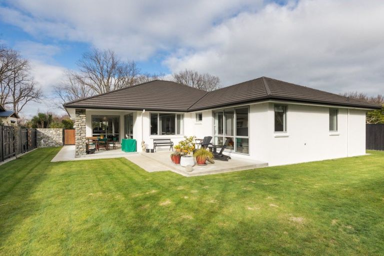 Photo of property in 33 Elmira Avenue, Hokowhitu, Palmerston North, 4410