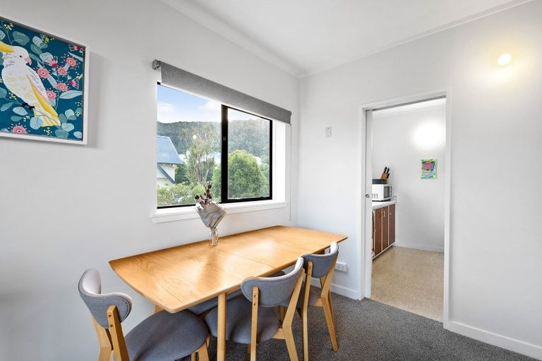 Photo of property in Hobson Court Flats, 19/70 Hobson Street, Thorndon, Wellington, 6011