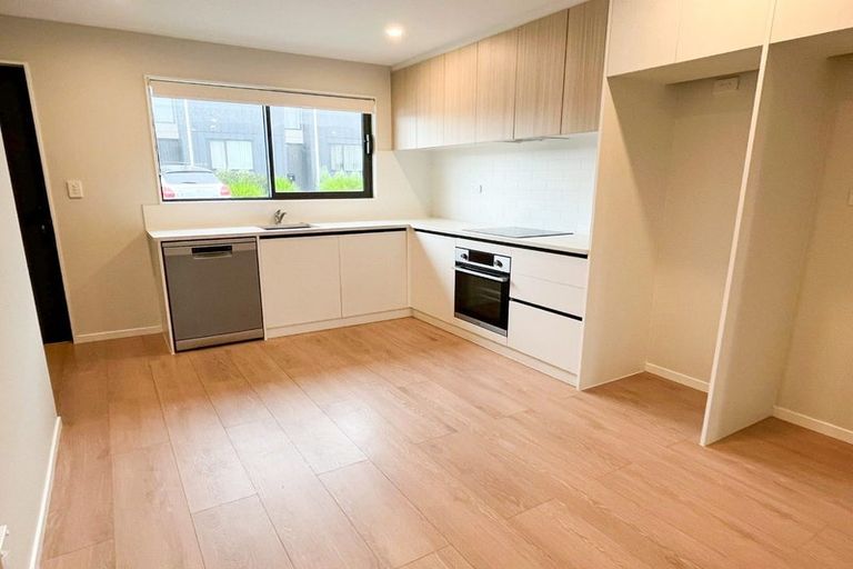 Photo of property in 5 Tukari Lane, Mangere Bridge, Auckland, 2022