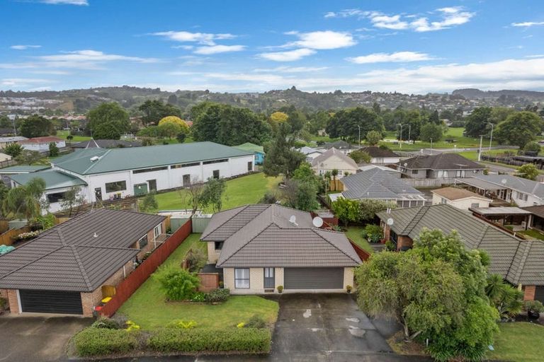 Photo of property in 3 Tiel Lane, Papakura, 2110