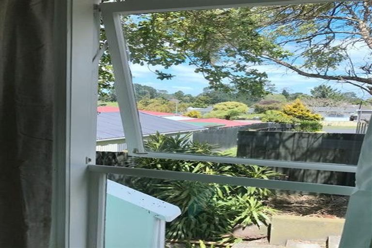 Photo of property in 6 Valencia Place, Manurewa, Auckland, 2102