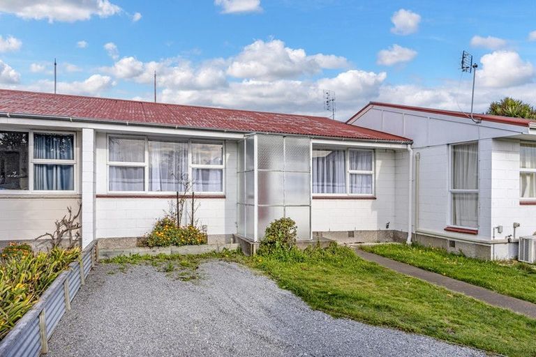 Photo of property in 3/64 Osborne Street, Waltham, Christchurch, 8011
