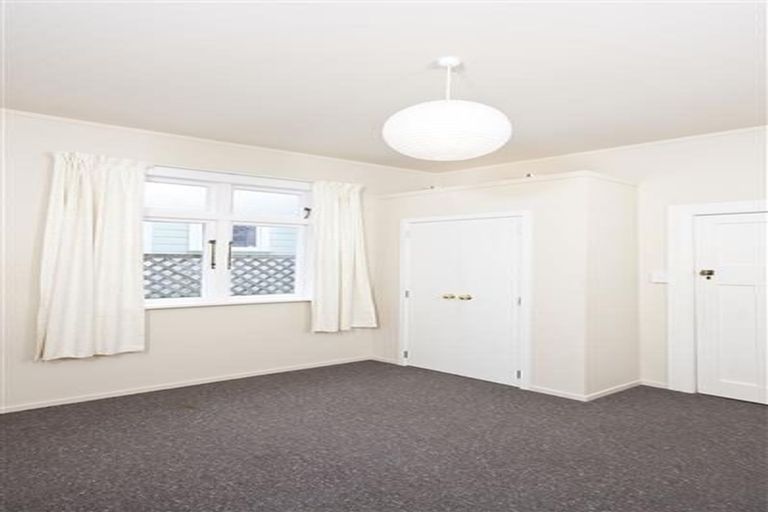 Photo of property in 3 Alameda Terrace, Aro Valley, Wellington, 6021