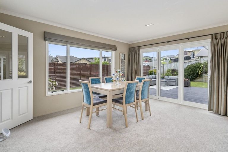 Photo of property in 19 Tennyson Avenue, Kelvin Grove, Palmerston North, 4414