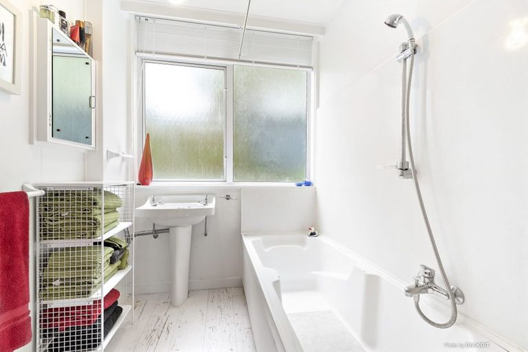 Photo of property in 44 Majoribanks Street, Mount Victoria, Wellington, 6011