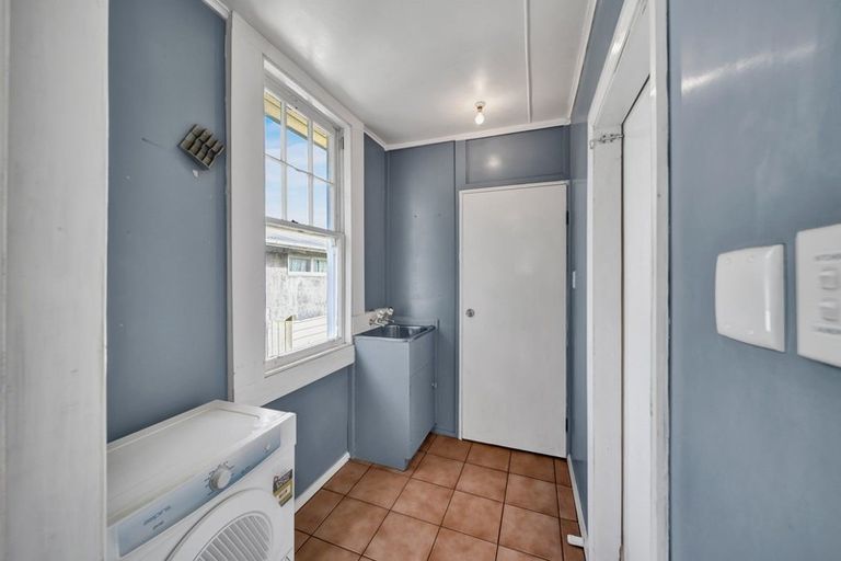 Photo of property in 6 Princes Street, Hawera, 4610