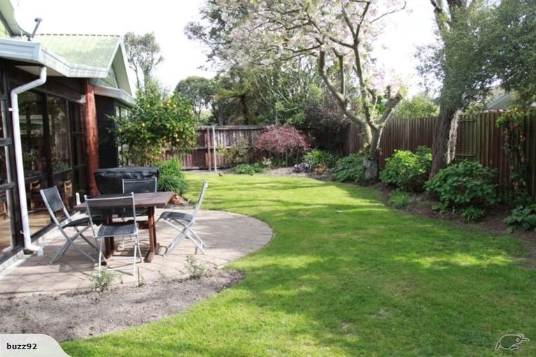 Photo of property in 28 Tyndale Place, Ilam, Christchurch, 8041
