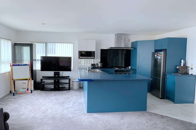 Photo of property in 217a Onewa Road, Birkenhead, Auckland, 0626