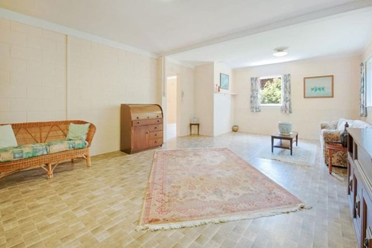 Photo of property in 3/2 Pierce Road, Milford, Auckland, 0620