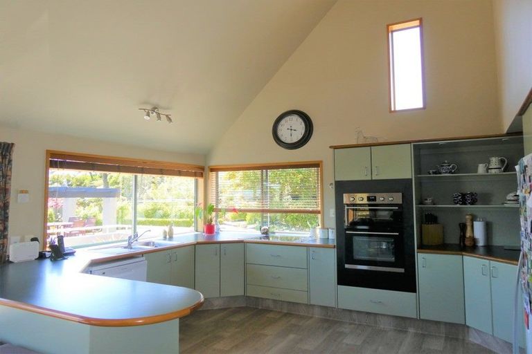 Photo of property in 24 Stanton Crescent, Karoro, Greymouth, 7805