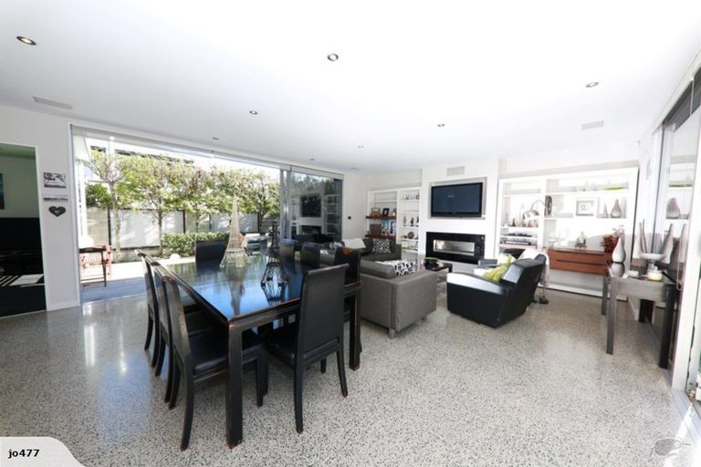 Photo of property in 25 St Michaels Avenue, Point Chevalier, Auckland, 1022