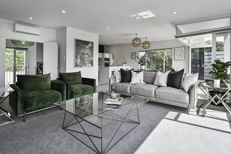 Photo of property in 3 Hikanui Drive, Havelock North, 4130