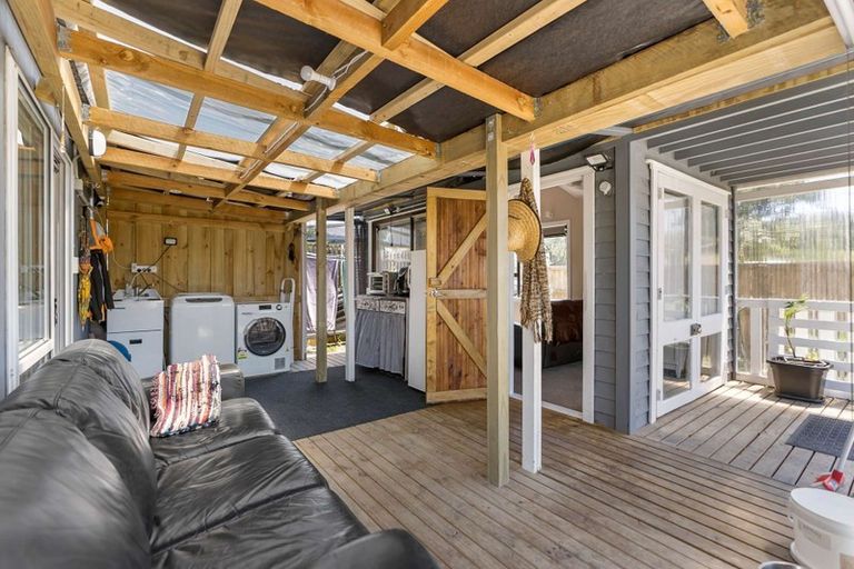 Photo of property in 10 Murray Road, Fairy Springs, Rotorua, 3015