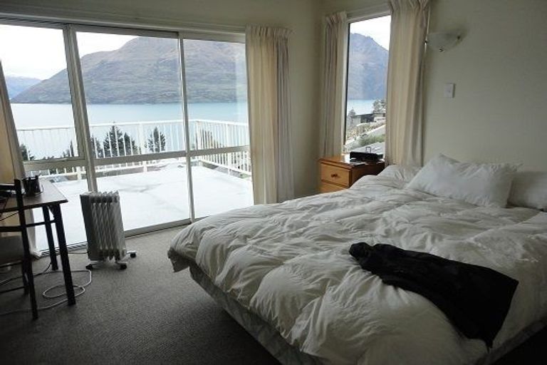 Photo of property in 3b Strawberry Lane, Fernhill, Queenstown, 9300