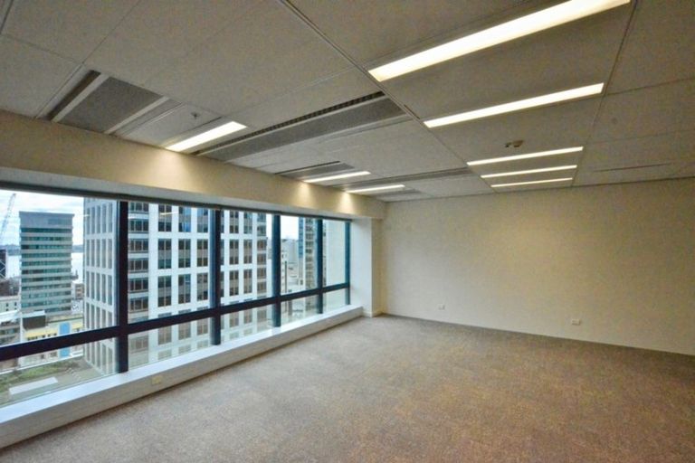 Photo of property in 41 Shortland Street, Wainoni, Christchurch, 8061