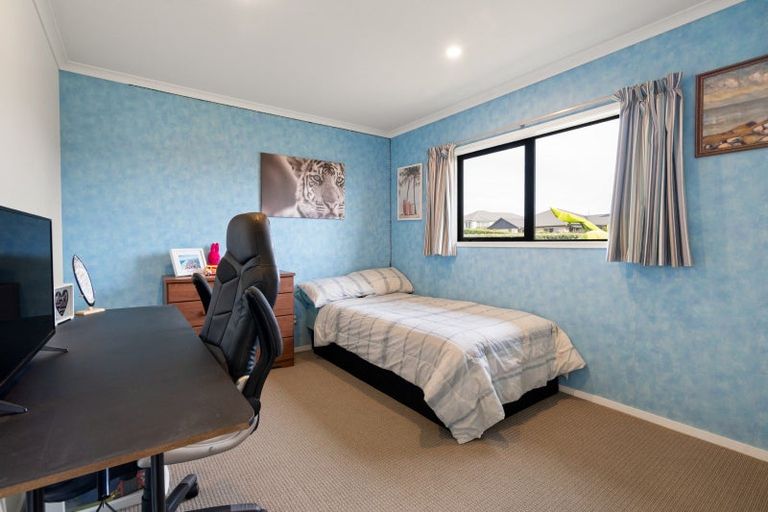 Photo of property in 11 Holyoake Terrace, Omokoroa, 3114