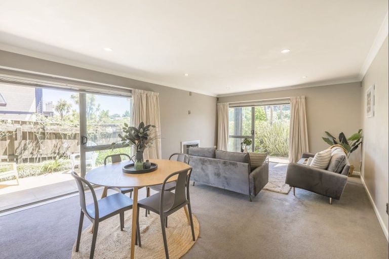 Photo of property in 8 Springhaven Lane, Paraparaumu, 5032