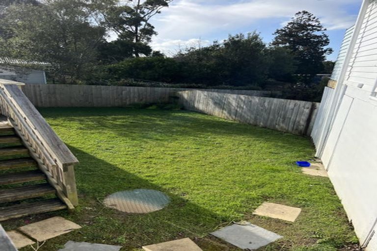 Photo of property in 9 Maybelle Place, Kelston, Auckland, 0602