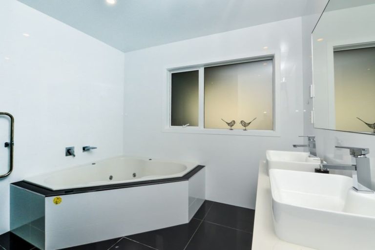 Photo of property in 6 Sentinel Court, Flagstaff, Hamilton, 3210