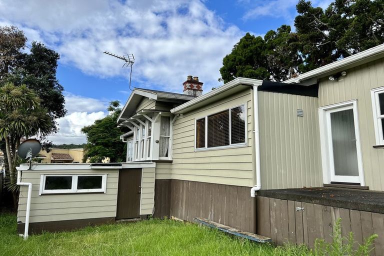 Photo of property in 370 West Coast Road, Glen Eden, Auckland, 0602