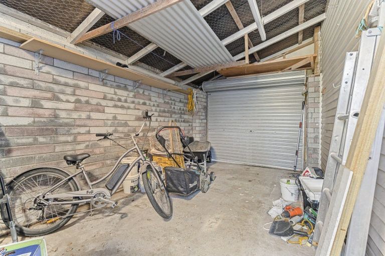 Photo of property in 6 Buckland Place, Spotswood, New Plymouth, 4310